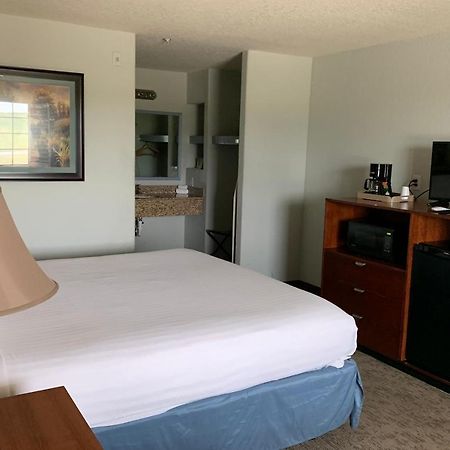 Oyo Hotel Pearsall I-35 West Екстер'єр фото