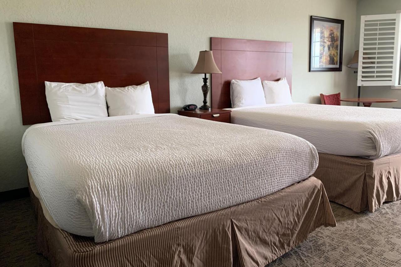 Oyo Hotel Pearsall I-35 West Екстер'єр фото
