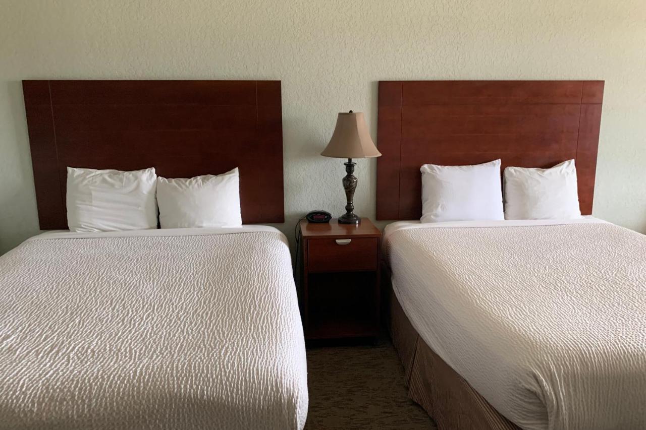 Oyo Hotel Pearsall I-35 West Екстер'єр фото