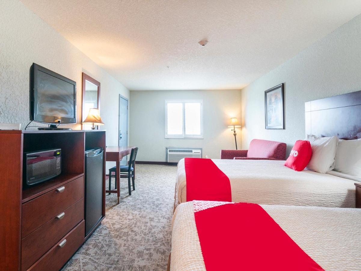 Oyo Hotel Pearsall I-35 West Екстер'єр фото